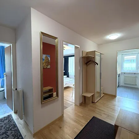 Apollo 50 Apartment *